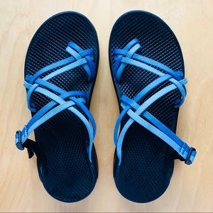 Women’s Chacos size 8